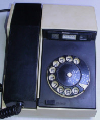 un telefon romanesc cu disc anii din 70 de colectie e model mai rar foto