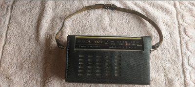 RADIO SOKOL 403 , FUNCTIONEAZA SI PE LUNGI SI PE MEDII . ARATA CA NOU ! foto