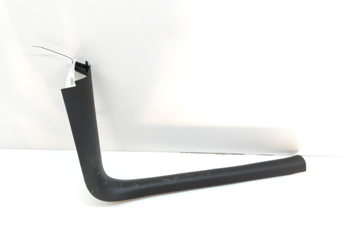 Ornament prag interior dreapta față TESLA MODEL Y 2023 OEM: 1494620-01-D 21927703