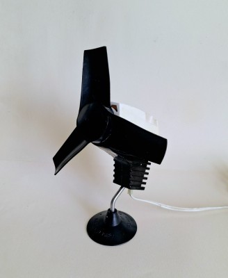 Ventilator auto - model retro rusesc foto