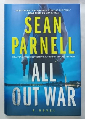 ALL OUT WAR by SEAN PARNELL , 2019 foto