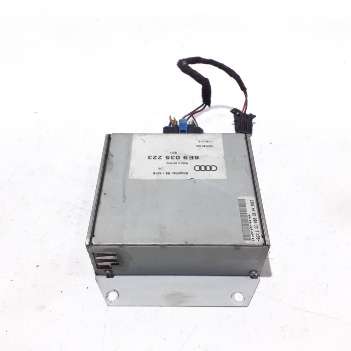 Amplificator radio Audi A4 Avant 2.5 TDI 2001-2004