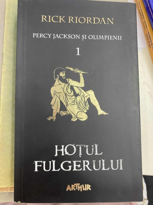 Percy Jackson si Olimpienii, vol. 1 Hotul fulgerului Rick Riordan