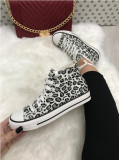 Tenisi dama albi cu gri animal print marime 37+CADOU