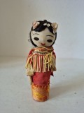 Păpușă asiatică vintage din material textil și mătase - de colecție, 14 cm