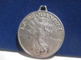 2049-Medalie Asigurari-La Sequanaise Assurances Franta.Diam 3.5cm, crom.
