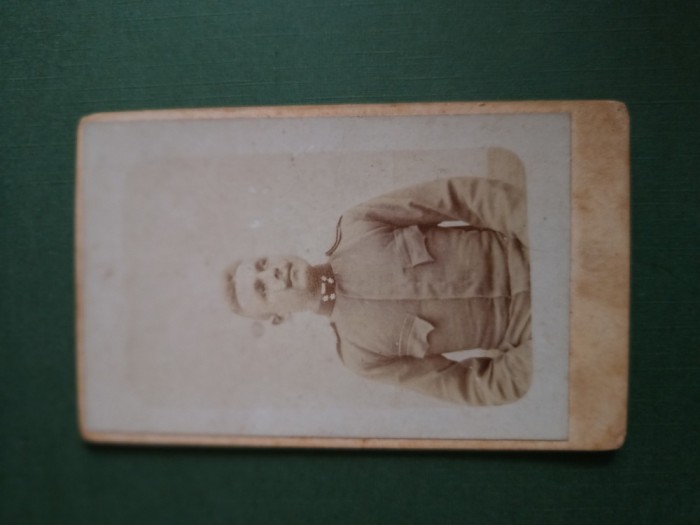 fotografie atelier . DISTINS DOMN MILITAR ,dimensiuni 11 cm x 6 cm