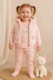 Cumpara ieftin Set Fetite 3 Piese Roz, Bluza, Vesta Pufoasa cu Gluga, Pantaloni Asortati