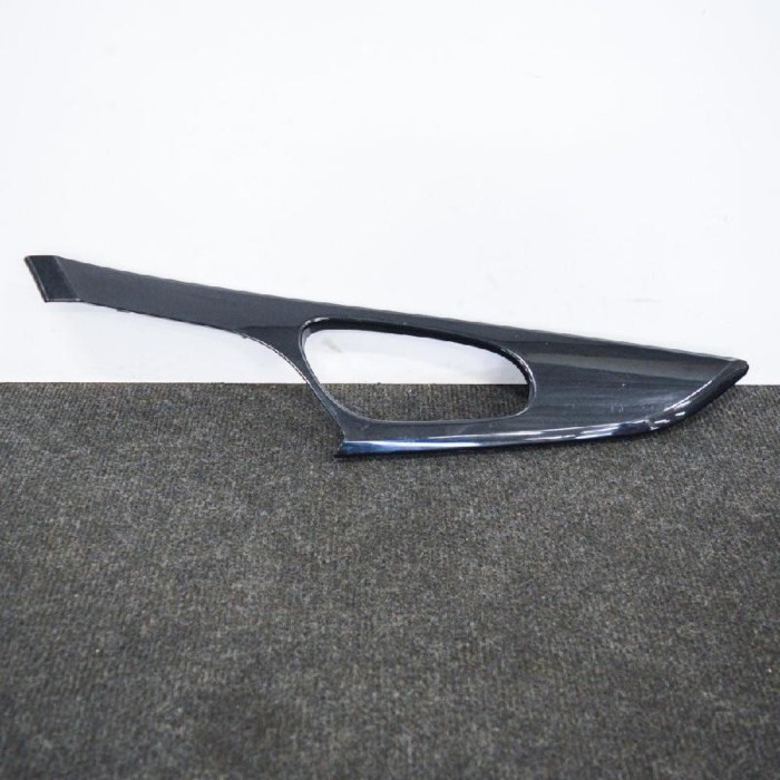 Ornament panou ușă dreapta față NISSAN QASHQAI II J11, J11_ 2018 OEM: 80682-4EA1AX | 10529758