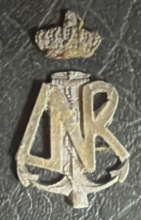 LIGA NAVALA ROMANA/ PIESA DE COLECTIE CU DEFECTE/ INSIGNA per.REGALISTA/ ATENTIE LA POZE !