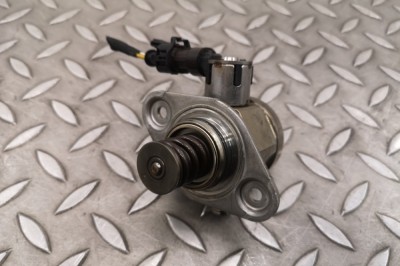 Pompa de combustibil JAGUAR E-PACE X540 2018 OEM: Hatchback | 25421612 foto