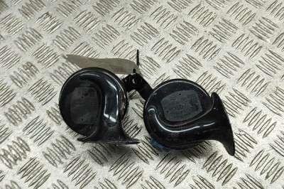 Claxon TESLA MODEL 3 2022 OEM: 1716495-00-A 31381838 foto