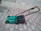Mașina de tuns iarba Bosch