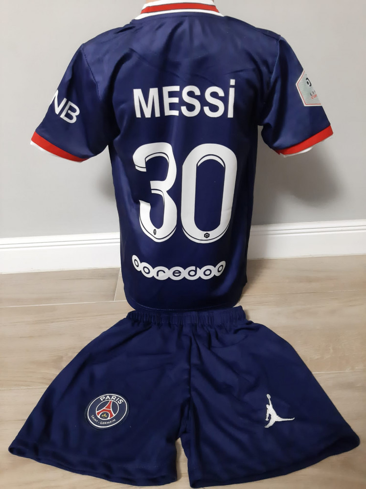 Echipament fotbal pt copii Paris Saint Germain Messi Jordan marimea 176 |  arhiva Okazii.ro