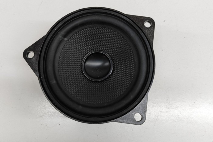 Difuzor ușă st&acirc;nga spate BMW 7 F01, F02 2010 OEM: 9133410 | 29813329