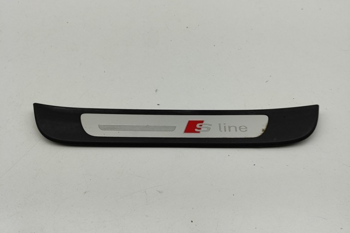 Ornament prag st&acirc;nga spate AUDI A6 Avant 4G5, C7, 4GD 2017 OEM: 4G0853375,4G0853375C | 31979744