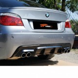 Difuzor bara spate BMW Seria 5 E60 Vorsteiner, iesire dubla, negru pian