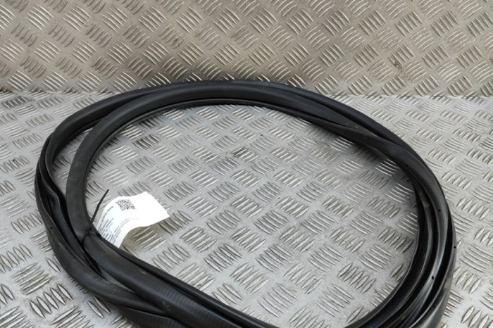 Garnitura ușă dreapta spate MAZDA CX-5 KF 2022 OEM: KB7W-68-913C | 30761753