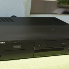 Video recorder VHS combo cu DVD player Samsung DVD-VR370