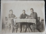 Fotografie, Militari intr-o perioada de odihna, perioada interbelica