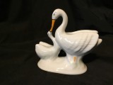Decor / Vintage / Colectie - Bibelou din portelan romanesc perioada comunista !