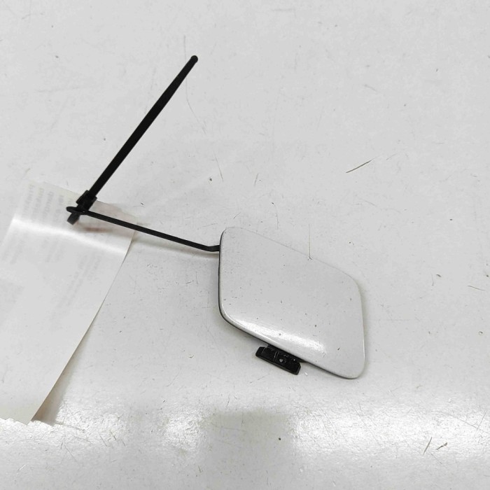 Capac c&acirc;rlig de remorcare bara de protecție față AUDI A4 Avant 8W5, B9 2017 OEM: 8W0807241 | 32204155