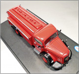 Macheta Mercedes-Benz L 6600 &quot;ESSO&quot; (oglinda stg. reparata) 1:43 Schuco