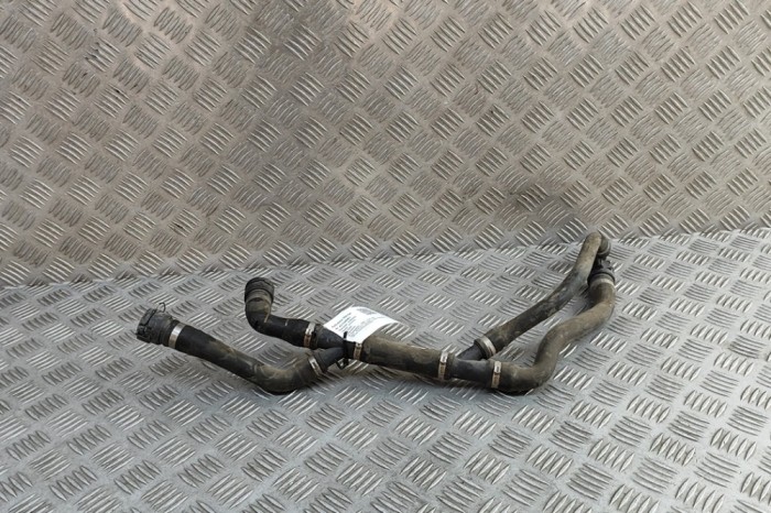 Furtun de lichid de răcire BMW 3 F30, F80 2017 OEM: 8676894 | 31540093
