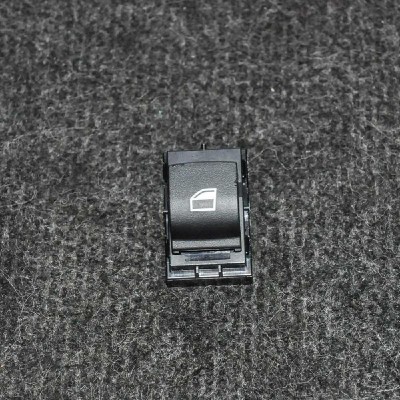 Buton geam ușă dreapta spate BMW 2 Active Tourer F45 2014 OEM: 9208107 2641134 foto