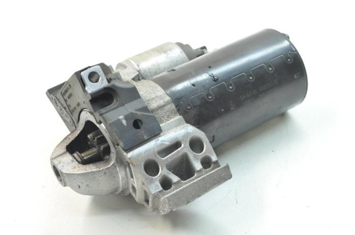 Electromotor BMW 3 F30, F80 2013 OEM: 8570383 2717368