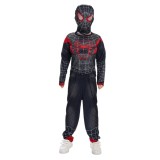 Cumpara ieftin Costum Spiderman negru KidMania&reg; cu muschi si doua manusi lansator pentru copii 7-9 ani 120-130 cm