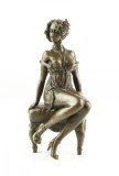 Femeie pe scaunel - statueta semierotica BE-76, Bronz, Nuduri