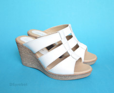 Papuci dama albi din piele naturala cu platforma cod PP15ALB foto