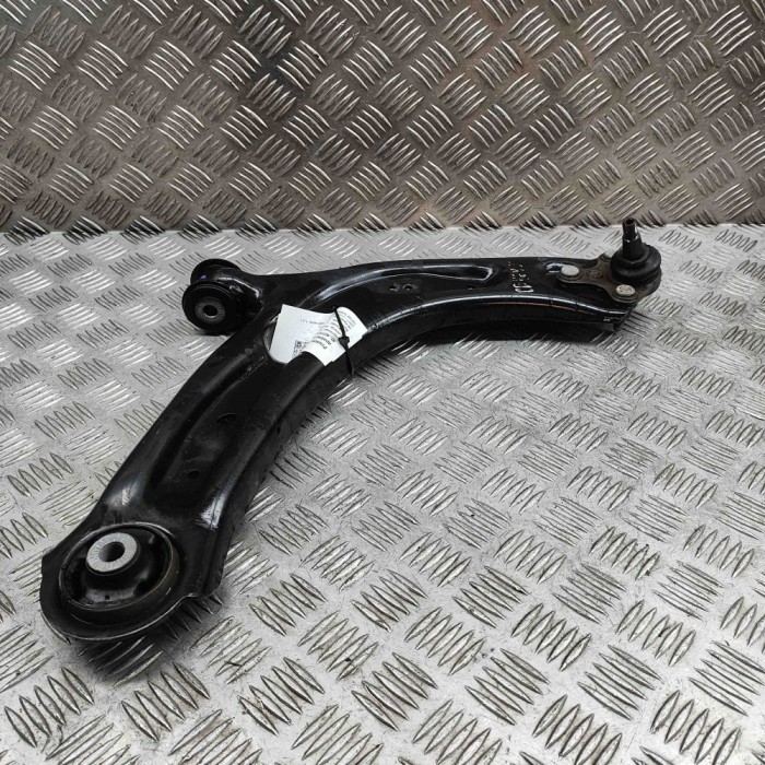 Braț inferior dreapta față VW ARTEON 3H7 2023 OEM: 3Q0407154D