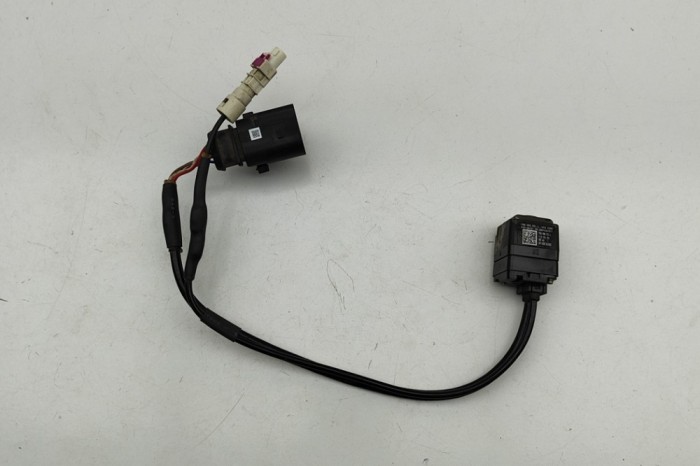 Camera de marșarier PORSCHE MACAN DKN 2021 OEM: 95B980551L | 31539517