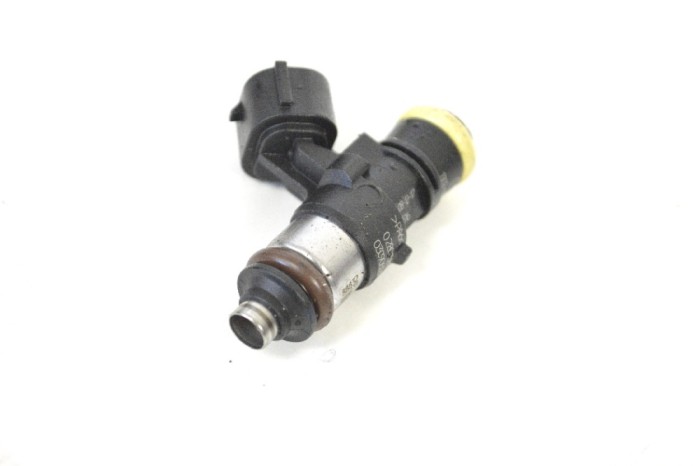 Injector de combustibil VW GOLF VII 5G1, BQ1, BE1, BE2 2015 OEM: 03C906039B,0280158862 | 11536406