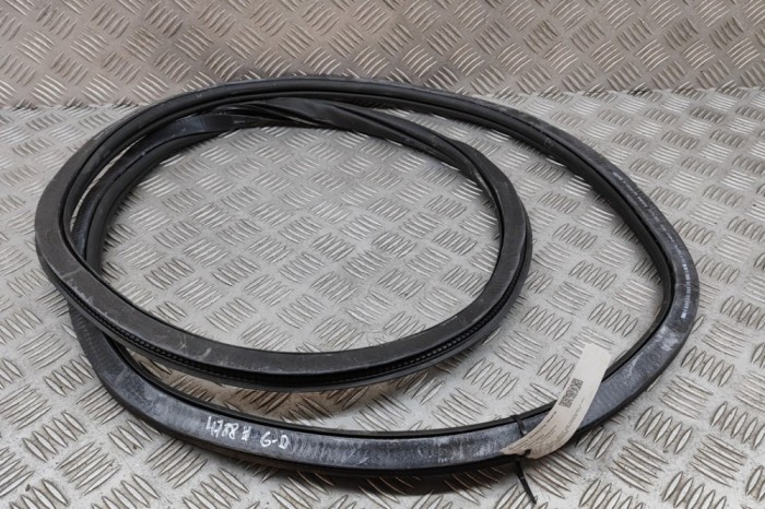 Garnitura ușă dreapta spate AUDI Q4 Sportback F4N 2023 OEM: 89A833722 | 28112694