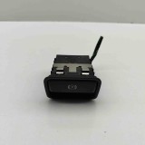 Buton fr&acirc;nă de m&acirc;nă MERCEDES-BENZ A W176 2012 OEM: A2469050451,15463599 | 32388710