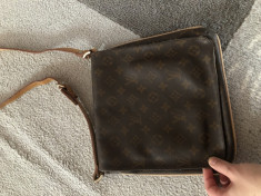 Geanta Louis Vuitton foto