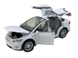 Macheta metal Tesla X replica alba 1:22 cu sunete si lumina