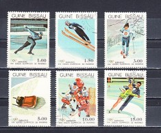 A12 S4 8 - Timbre foarte vechi - Guineea Bissau - sporturi de iarna