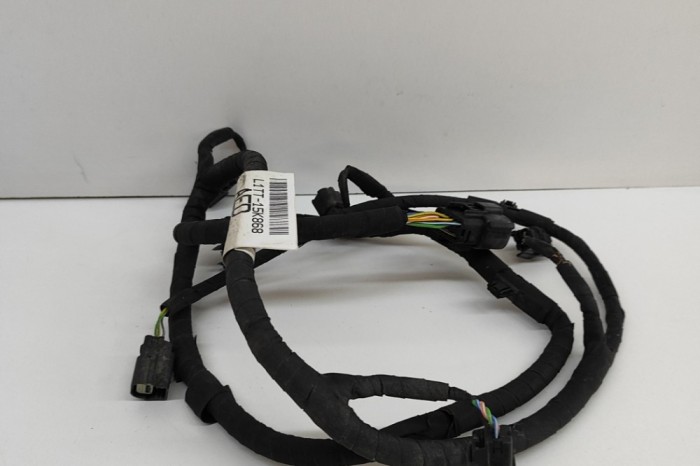 FORD PUMA J2K, CF7 2020 OEM: L1TT-15K868 SKU: 22152309