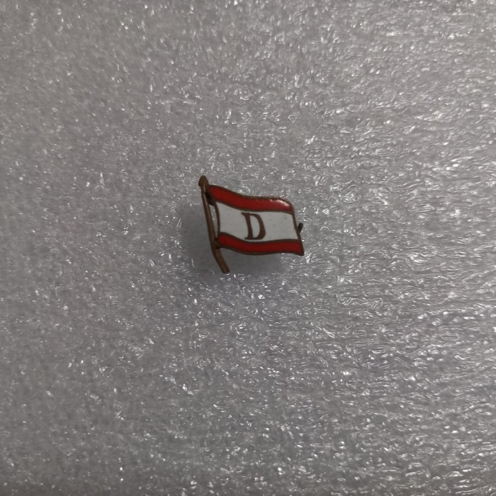 Insigna Dinamo
