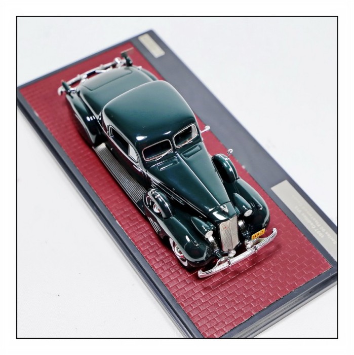 Macheta Cadillac Fleetwood 1:43 Matrix