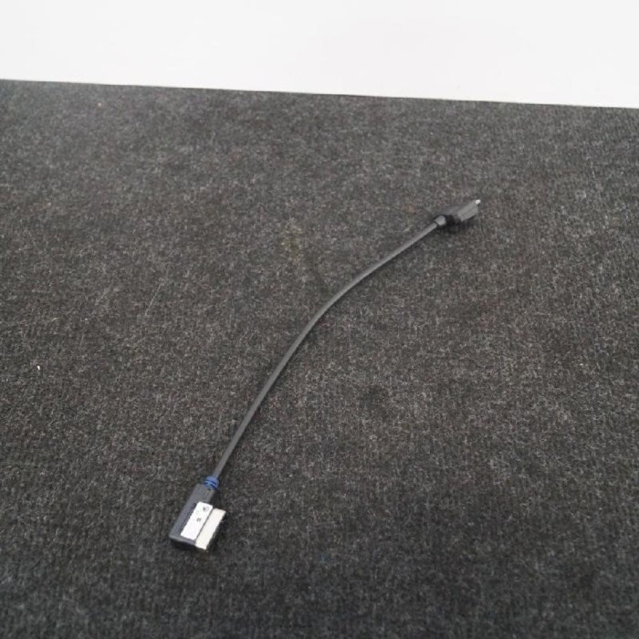 Port USB/AUX-In VW JETTA MK6 162, 163 2016 OEM: 5N0035554B 2425961