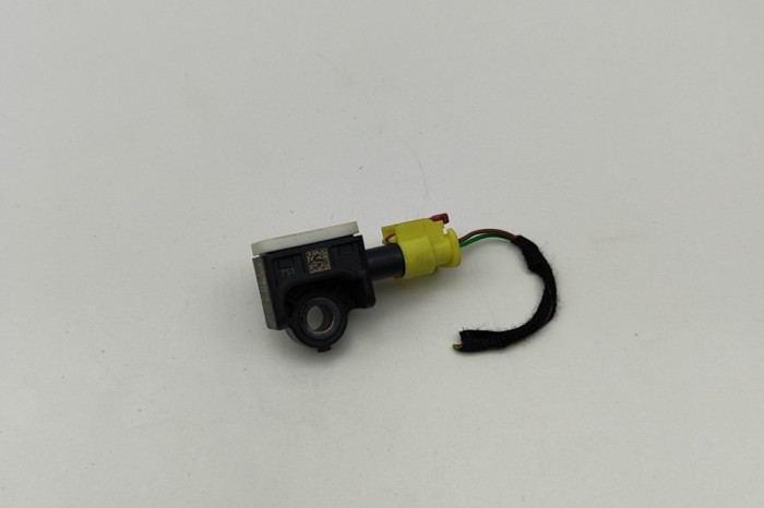 Senzor de impact dreapta față AUDI A6 Avant 4G5, C7, 4GD 2016 OEM: 4H0959643 | 30404451