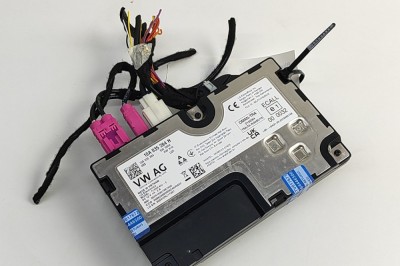 Modul de control Bluetooth AUDI Q4 Sportback F4N 2024 OEM: 10A035284H,10A035284 | 30344638 foto