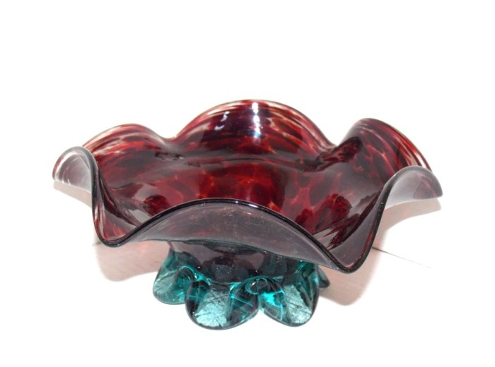 Fructieră semicristal fuzionat, polilobată, suflată manual - Murano style