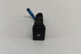 Comutator deschidere rezervor LEXUS CT ZWA10_ 2011 OEM: 84841-76010 29833239