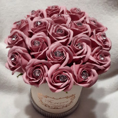 Aranjamente florale din trandafiri de sapun parfumati pe comanda. foto